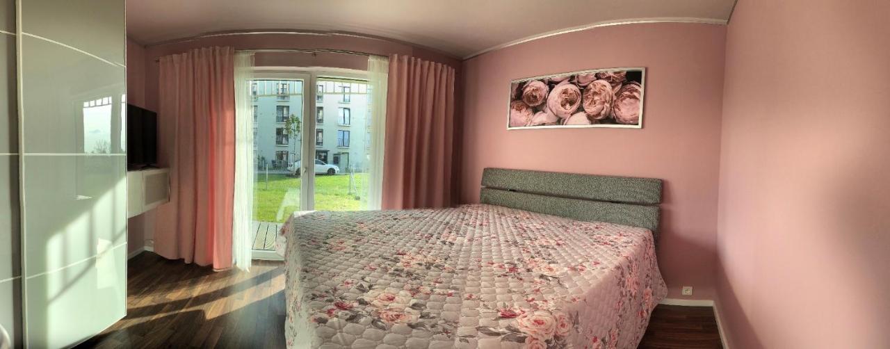 Krejcarek Garden Apartment Прага Екстериор снимка